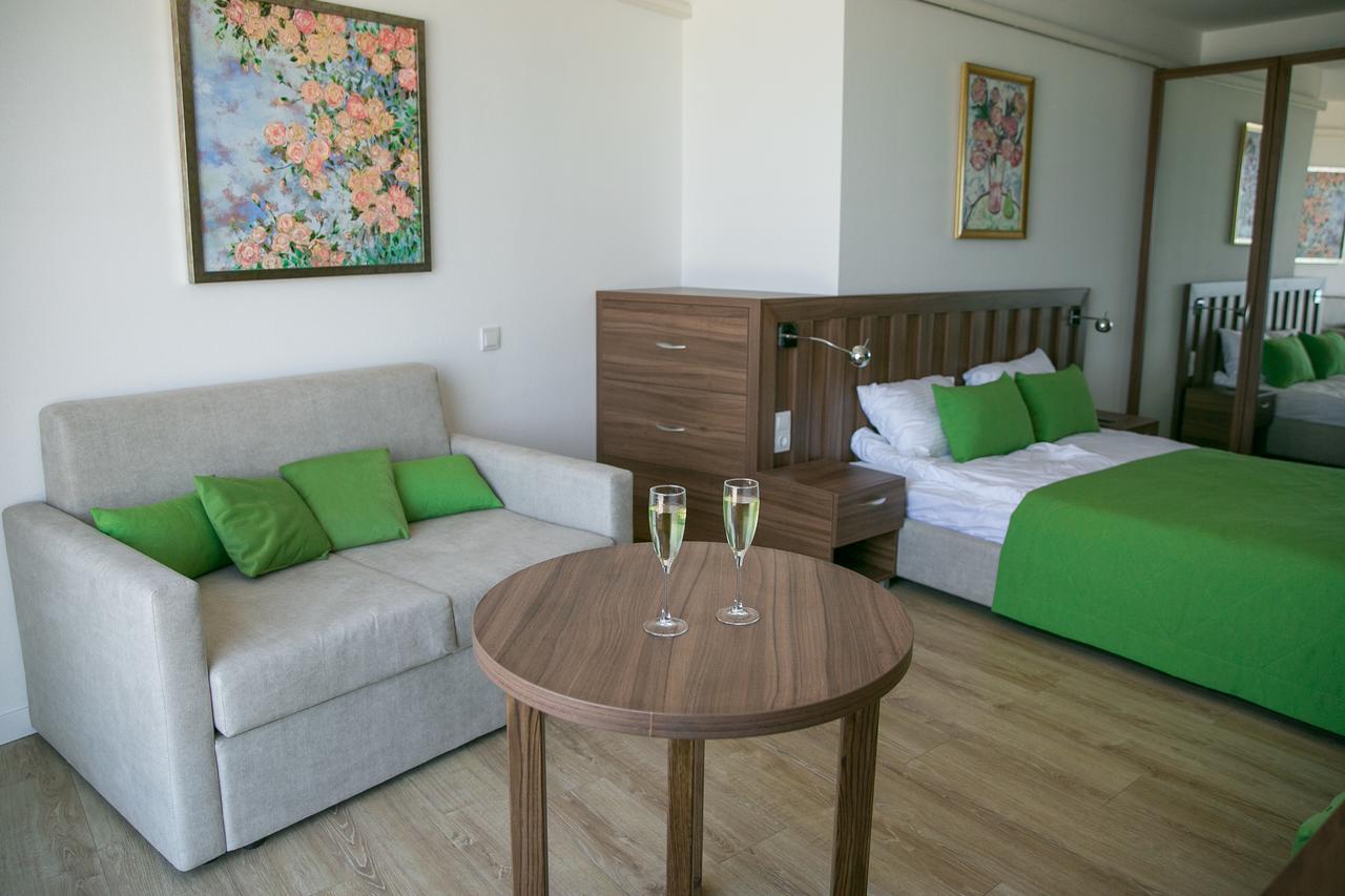 Villa Rk Deluxe Satoka Exterior foto